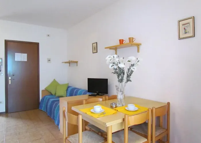 In A Modern Apartamento Bibione